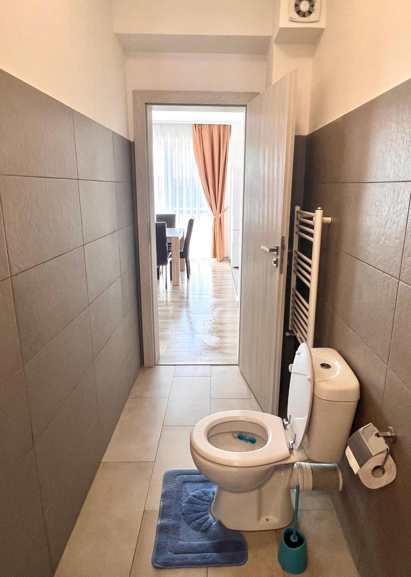 Apartament Madeira Apartment Oradea Exterior foto